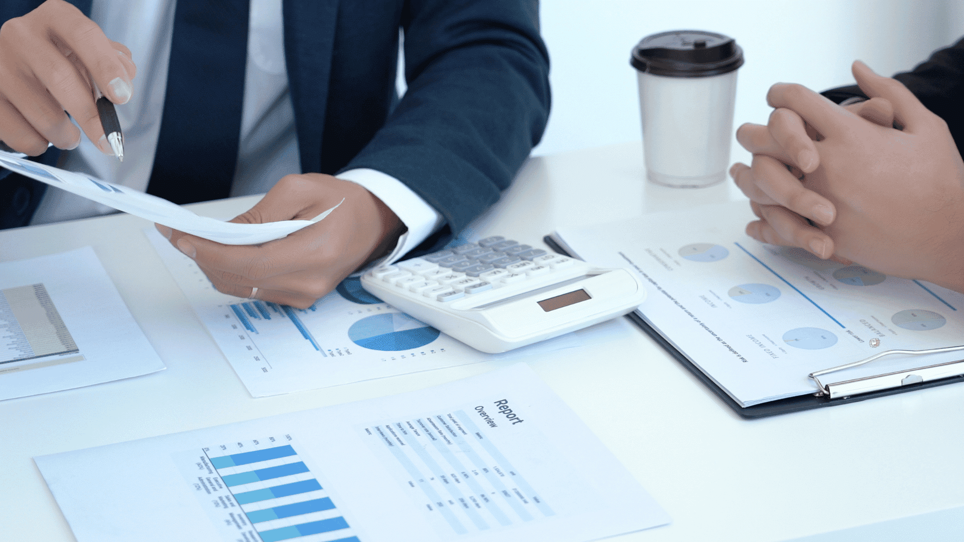 sales-department-in-office